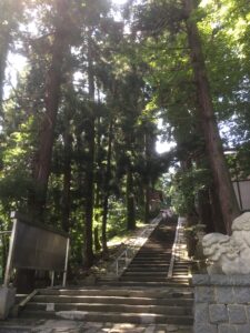 熊野大社の大階段（夏）