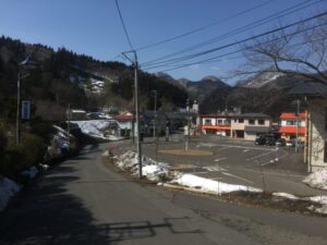 鳴子御殿湯駅前