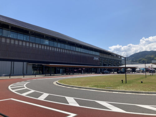 嬉野温泉駅前