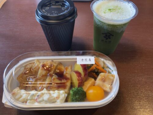 和多屋別荘・三服でピエール・エルメのお弁当