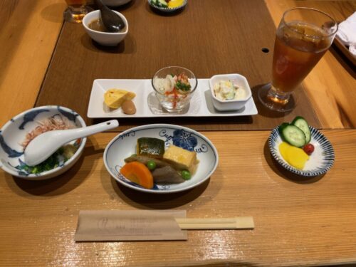 月の湯豆腐定食