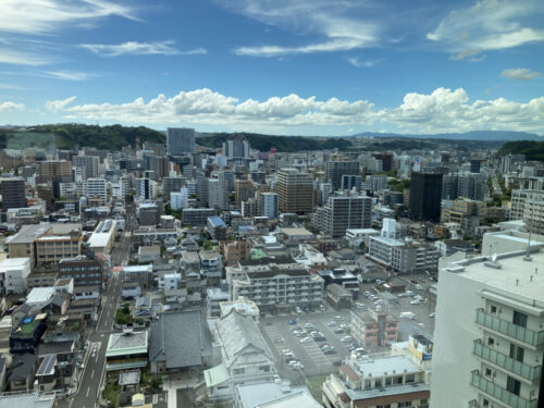 シェラトン鹿児島のクラブルーム（桜島じゃないシティービューの方）の景色