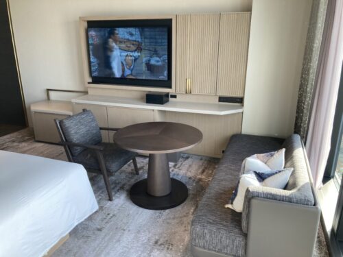 大阪ステーションホテルオートグラフコレクションの部屋（シグネチャーキング）