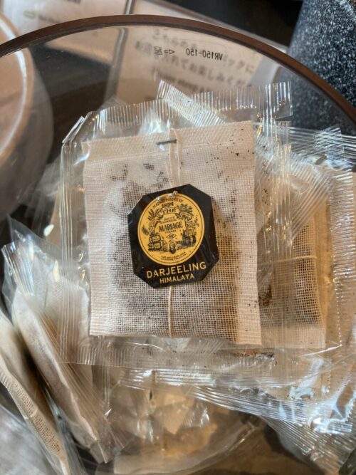 大阪ステーションホテルオートグラフコレクションの朝食ビュッフェの紅茶（TWG)