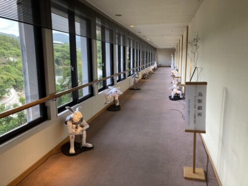 和多屋別荘の大浴場へ向かう廊下