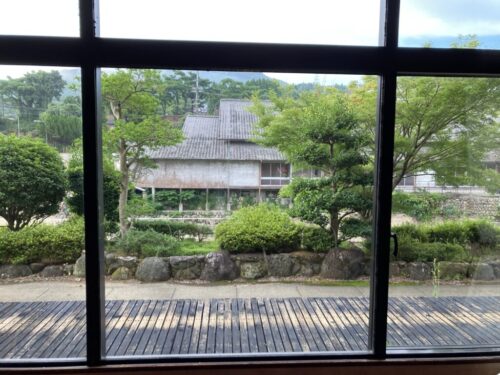 和多屋別荘の朝食ビュッフェバイキング