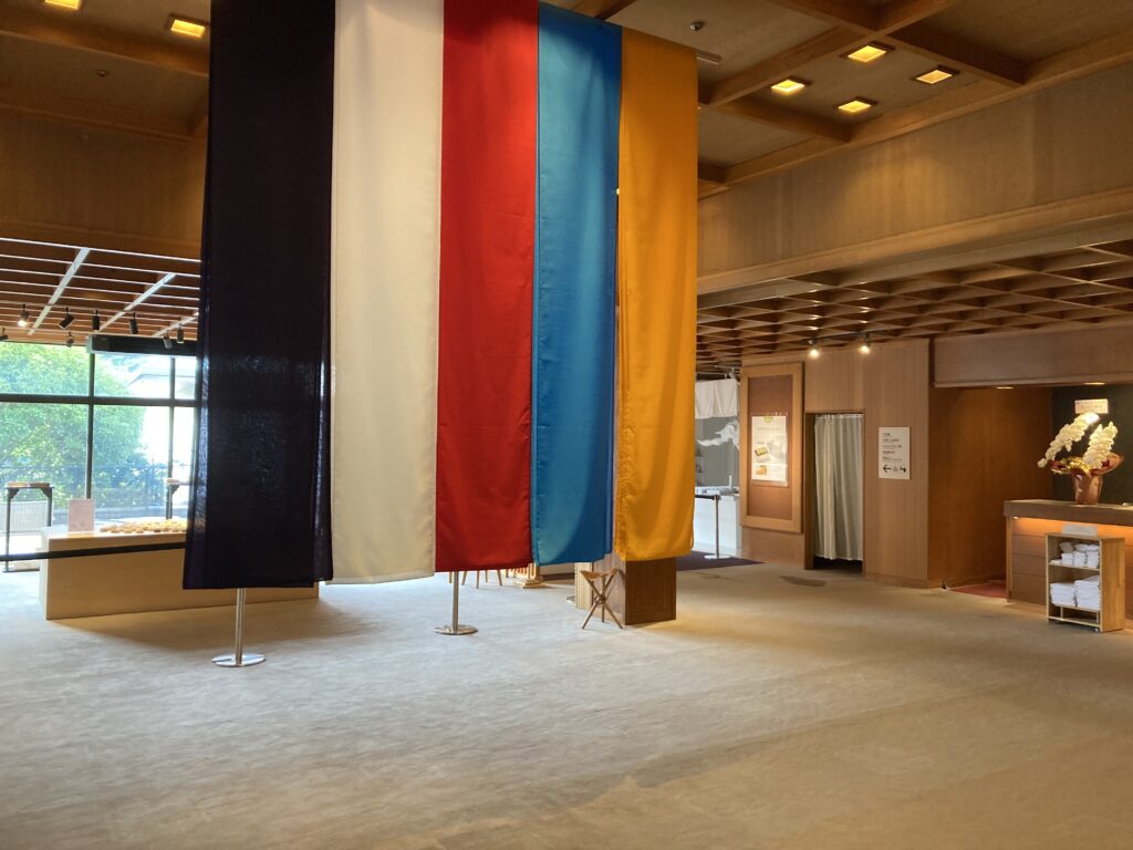 和多屋別荘のフロント