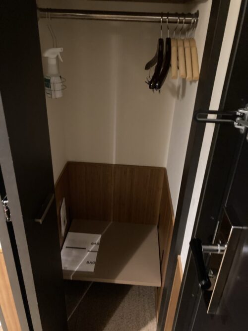 ホテルグレートモーニング（GREAT MORNING）の客室クローゼット