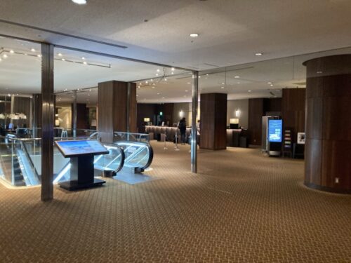 シェラトン都ホテル東京のフロントロビー