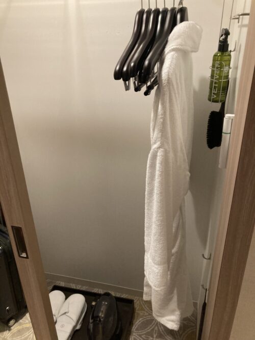 シェラトン都ホテル東京の部屋のクローゼット