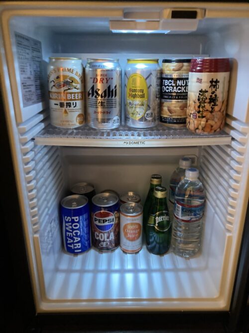 シェラトン都ホテル東京の部屋の冷蔵庫