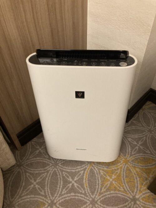 シェラトン都ホテル東京の部屋の空気清浄機