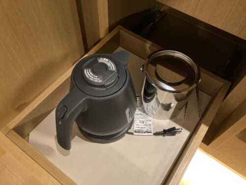 ウェスティンホテル新横浜のエグゼクティブスイートの電気ケトル