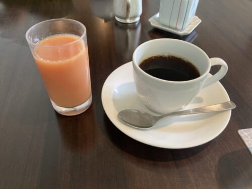 シェラトン都ホテル東京の「カフェカリフォルニア」のモーニング（洋定食）